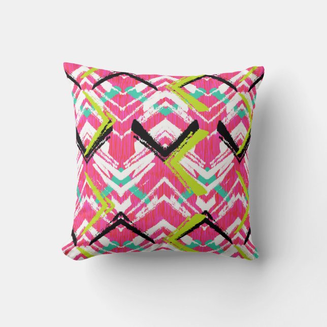 Hand Drawn Pink Zig Zag Pattern Throw Pillow (Front)