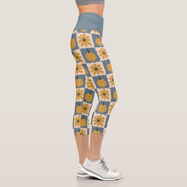 Hand Drawn Pumpkin Check Print Capri Leggings (Right)