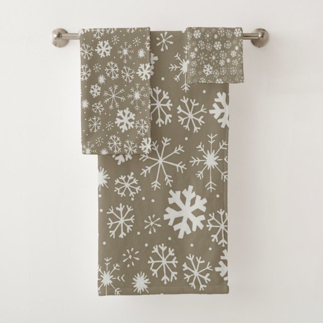 Hand Drawn Snowflake Blizzard With Platinum Backgr Bath Towel Set (Insitu)