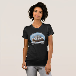 Hang in There Baby Cat in Snow Cute kitten hanging T-Shirt