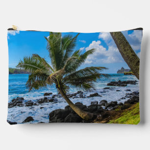 Hanging around... accessory pouch
