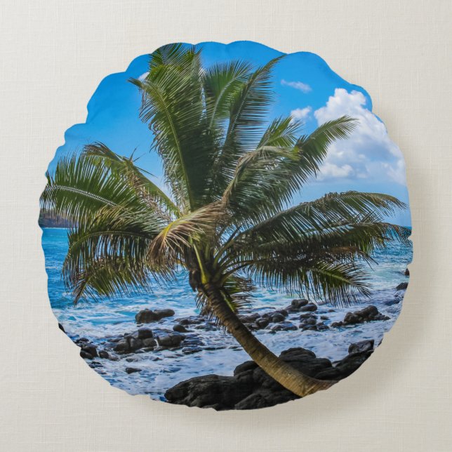 Hanging around... round pillow (Front)