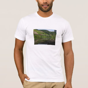 Hangviaduct Pünderich with passenger train T-Shirt