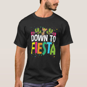 Happy Cinco De Mayo Down To Fiesta Cute Chihuahua  T-Shirt