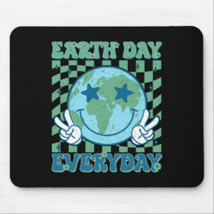 Happy Earth Day 2025 Retro Groovy Earth Day Everyd Mouse Pad