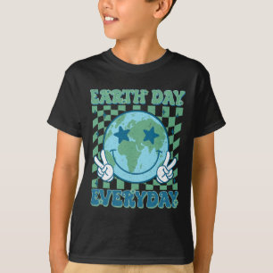 Happy Earth Day 2025 Retro Groovy Earth Day Everyd T-Shirt