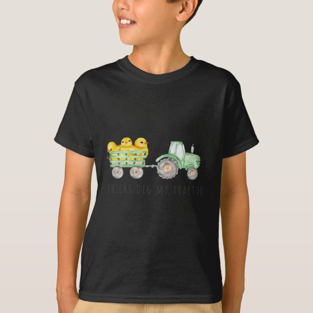 Happy Easter Day Fun Chicks Dig My Tractor  T-Shirt (Front)