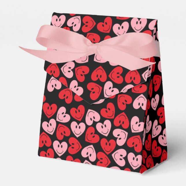 Happy Face Heart Favor Box (Front Side)