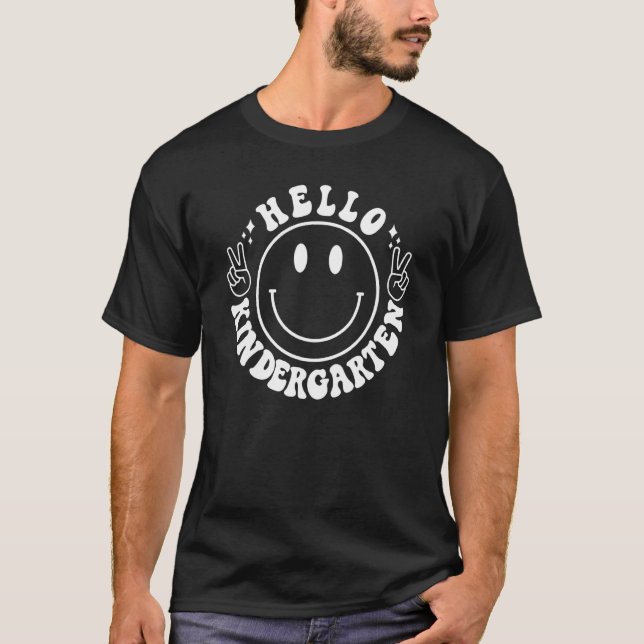 Happy Face Hello Kindergarten Team Kinder Teacher  T-Shirt (Front)