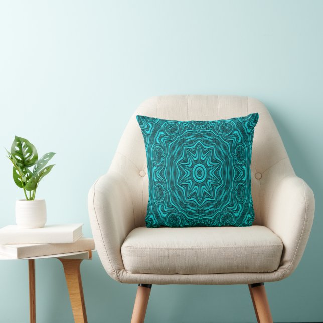 Happy faces in the Sea.... Throw Pillow (Chair)