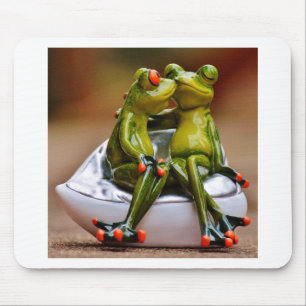 Happy Frogs Mouse Pad