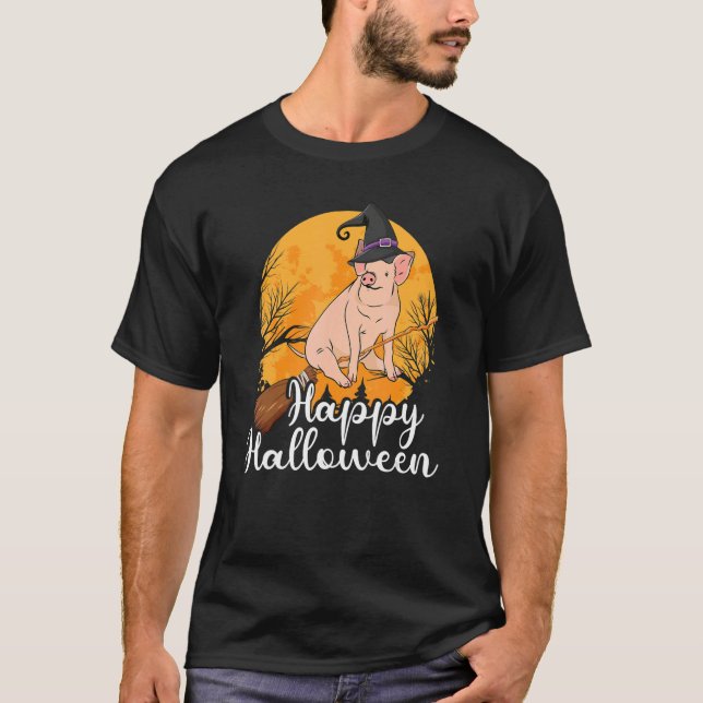Happy Halloween u2013 Witch Pig Flying Broom Hallo T-Shirt (Front)