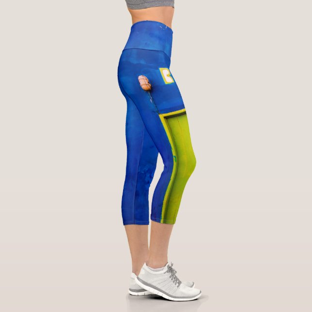 Happy hours capri leggings (Right)