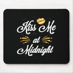 Happy New Year's Eve Nye 2022 Party Kiss  Mouse Pad