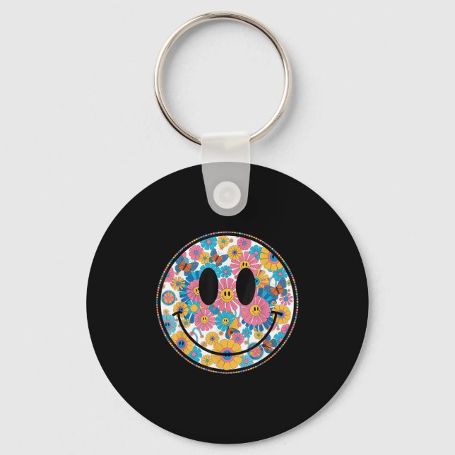 Happy Retro Daisy Smile Face Preppy Aesthetic Men  Keychain (Front)