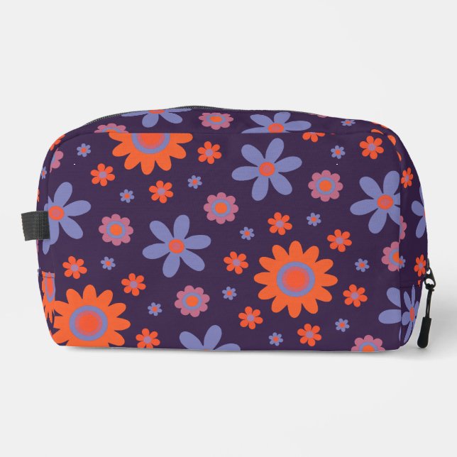  Happy Retro Flowers Cute 70s Hippie Daisy Pattern Dopp Kit (Front)