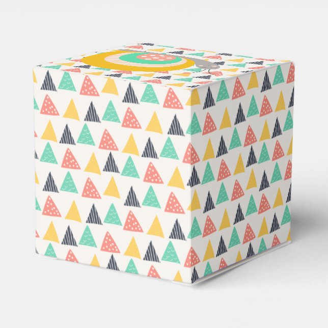 Happy Snail on Triangles Favor Box (Back Side)
