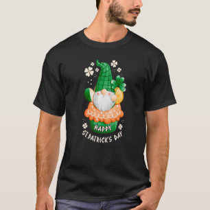 Happy St Patricks Day little gnome in muffin T-Shirt