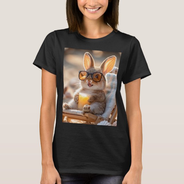 Hare in the sun with holiday feeling T-Shirt (Front)