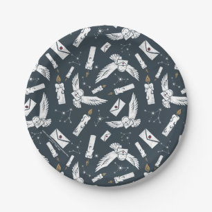 HARRY POTTER™ Hedwig Delivering Letters Pattern Paper Plate