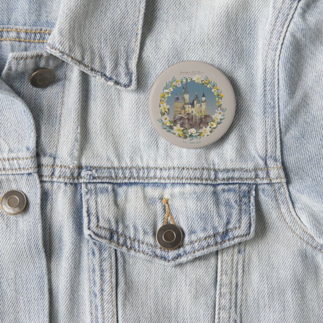 HARRY POTTER™ | HOGWARTS™ CASTLE 2 INCH ROUND BUTTON (In Situ)