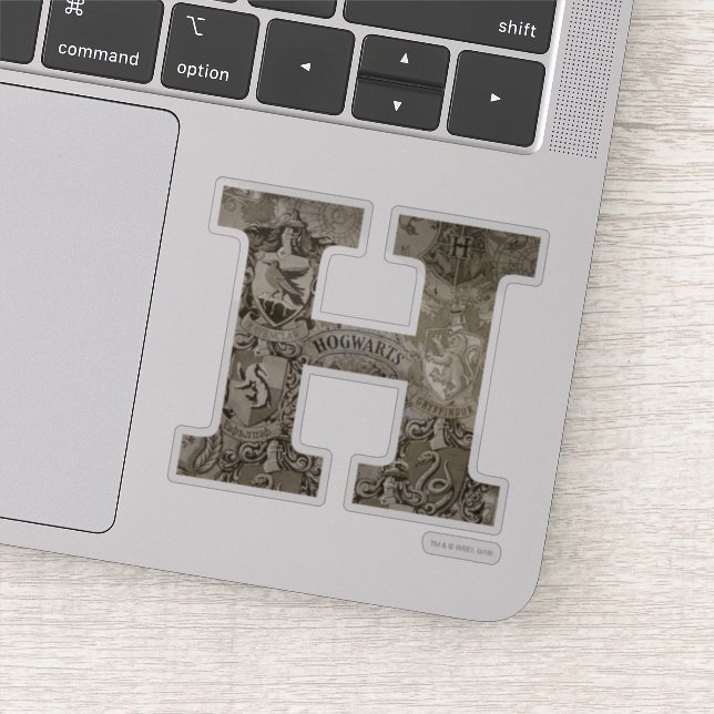 Harry Potter | Hogwarts Monogram (Detail)