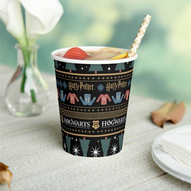 HARRY POTTER™ Holiday Sweater Pattern Paper Cups (Insitu)
