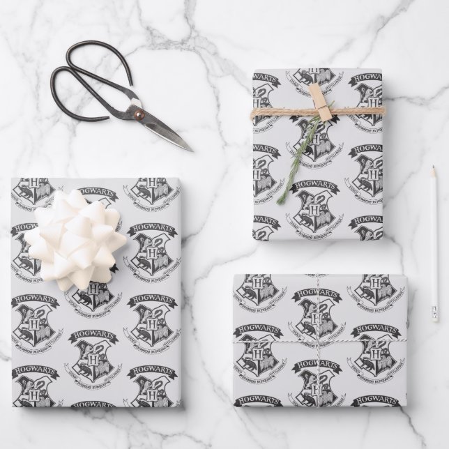 Harry Potter | Retro Hogwarts Crest Wrapping Paper Sheet (Front)