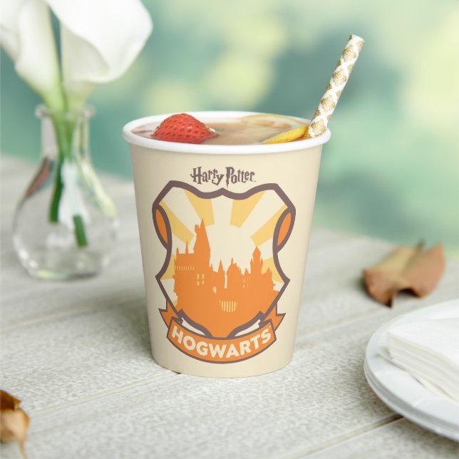 HARRY POTTER™ | Summer Magic HOGWARTS™ Crest Paper Cups (Insitu)