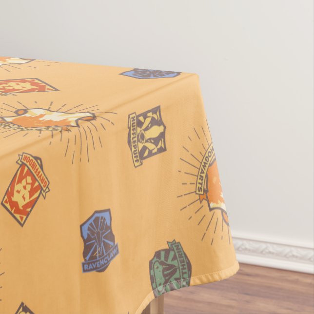 HARRY POTTER™ | Summer Magic HOGWARTS™ Pattern Tablecloth (In Situ)