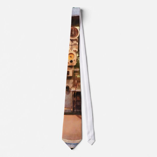 Hatch in Submarine Tie (Front)