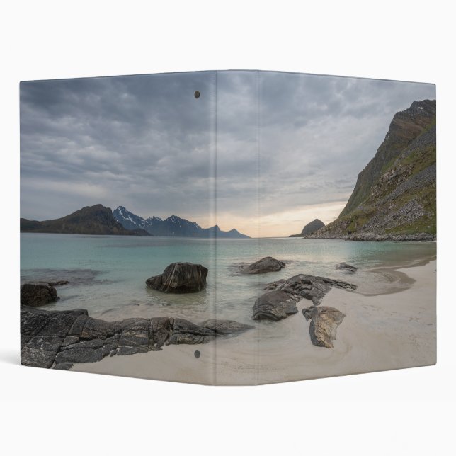Haukland Lofoten Binder (Background)