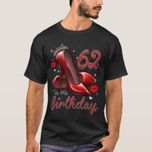 Haut talons entrant dans Mon 62e anniversaire 62 e