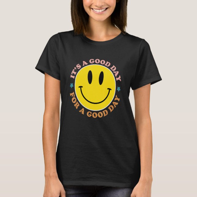 Have A Good Day Pink Smile Face Preppy Aesthetic T T-Shirt (Front)