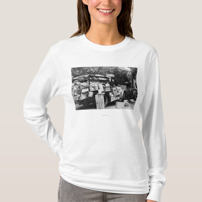Hawaii - View of a Native Vegetable Wagon T-Shirt (Front)
