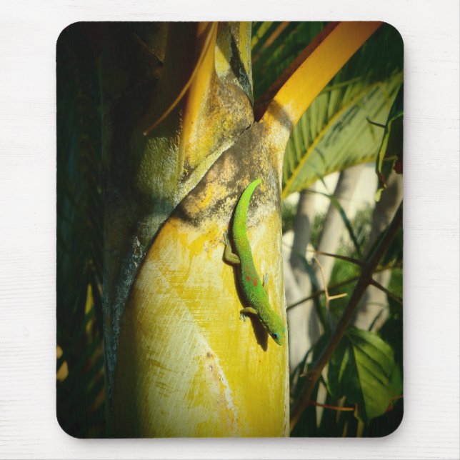 Hawaiian gecko tropical mousepad (Front)