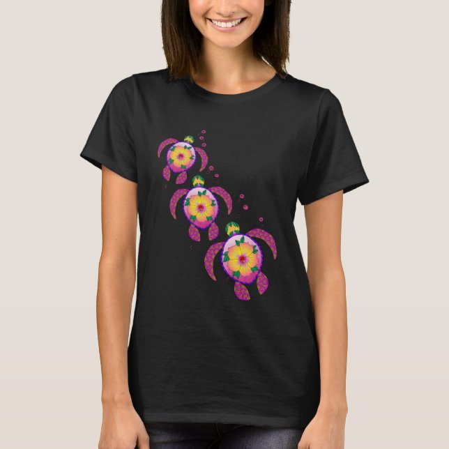 Hawaiian Honu Sea Turtles Tropical Ohana T-Shirt (Front)