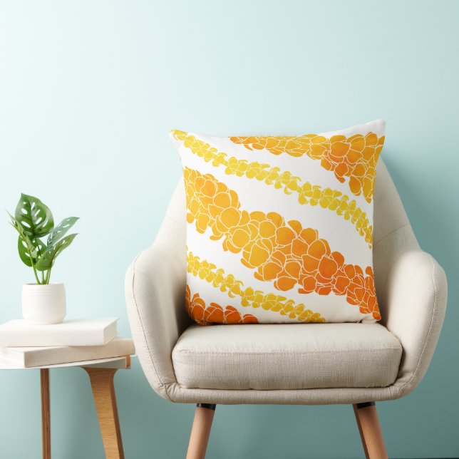 Hawaiian Print Puakenikeni lei Throw Pillow (Chair)