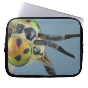 Head of deer fly laptop sleeve