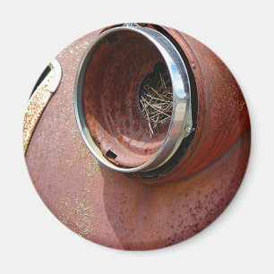 Headlight Nest Magnet