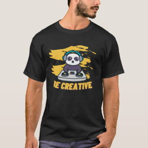 Headphones Dj Panda Man Woman Funny Dj Idea Pullov T-Shirt