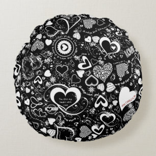 Heart Love Doodles, Black-White Round Throw Pillow