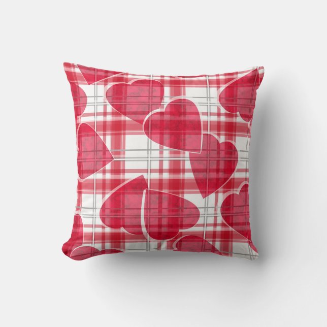 Heart plaid throw pillow (Front)