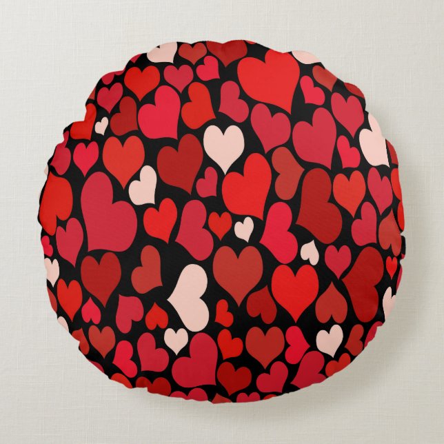 Heart Print Round Pillow (Front)