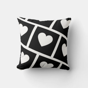 Heart printed black and white throwpillow
