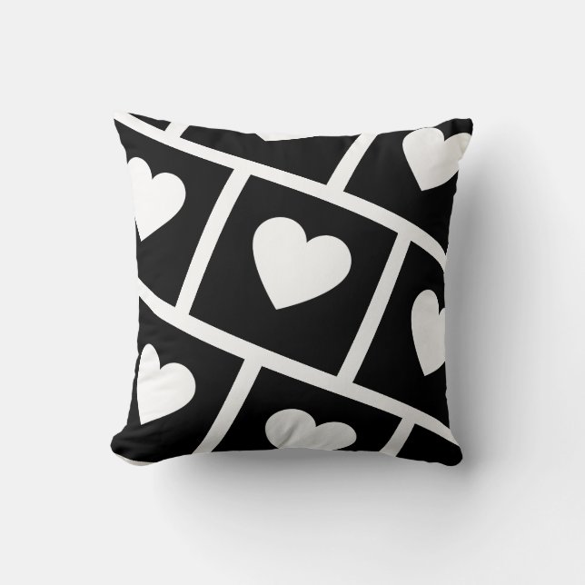 Heart printed black and white throwpillow  (Front)