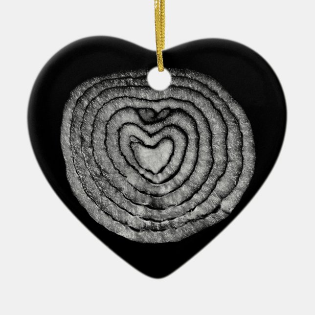 Heart Shaped Onion Ceramic Ornament (Front)