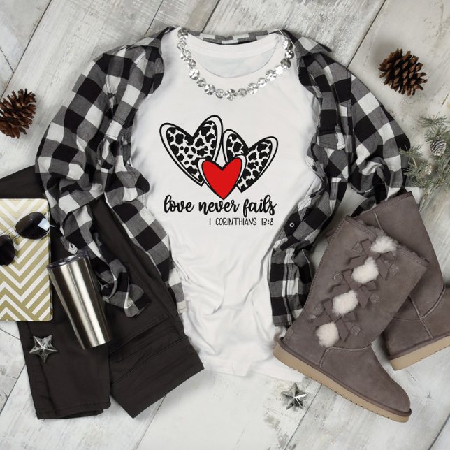 Hearts Love Never Fails  T-Shirt (Creator Uploaded)