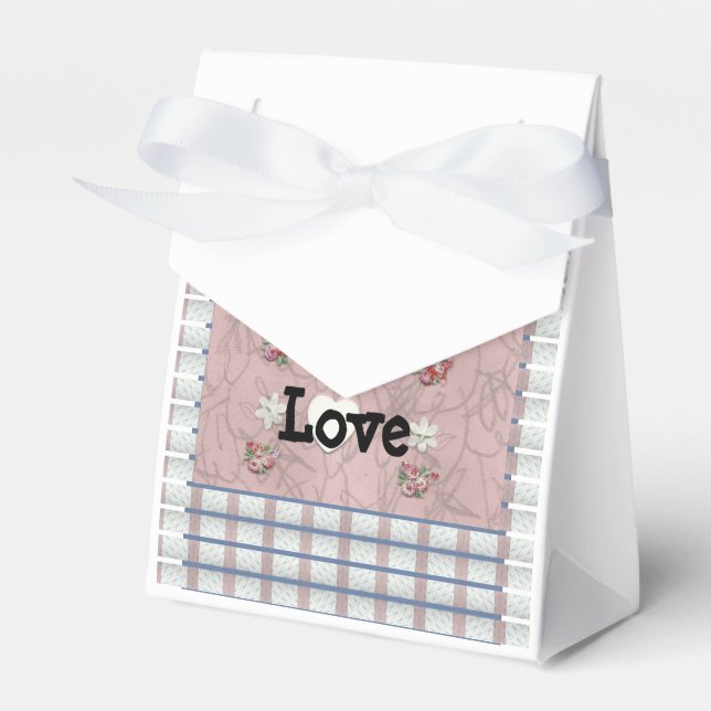 Hearts Of Love Three Favor Box (Front Side)