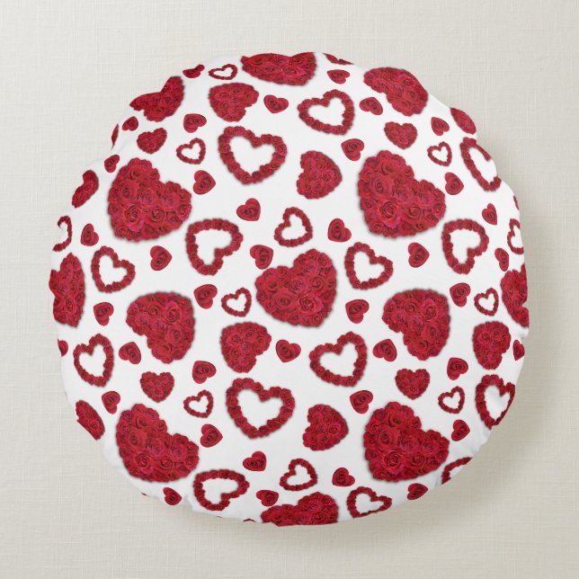 Hearts Red Roses Pattern Minimalist Valentine's Round Pillow (Front)
